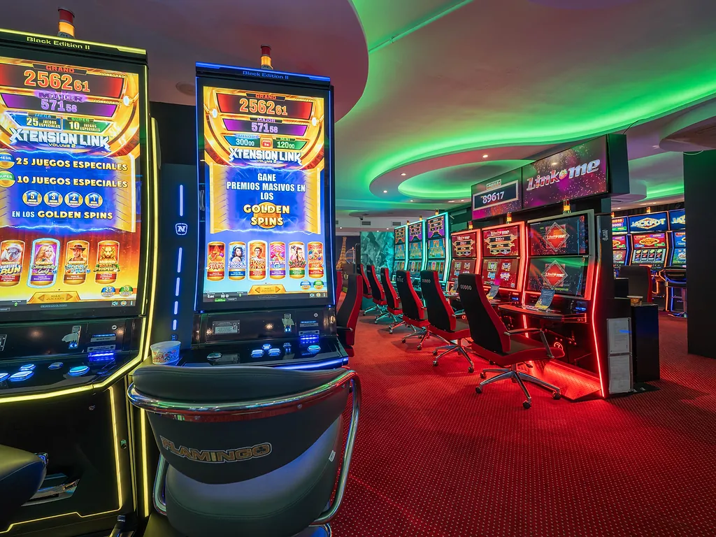 Large-format multi-player machine at a Pascual Jocs arcade